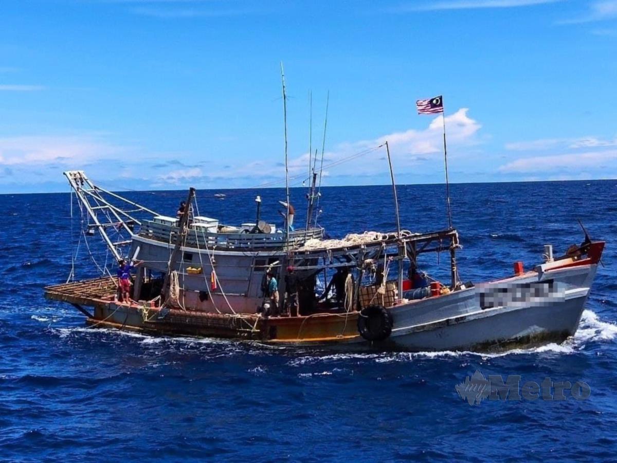 BOT nelayan Vietnam yang ditahan 39 batu nautika dari Muara Sungai Miri.