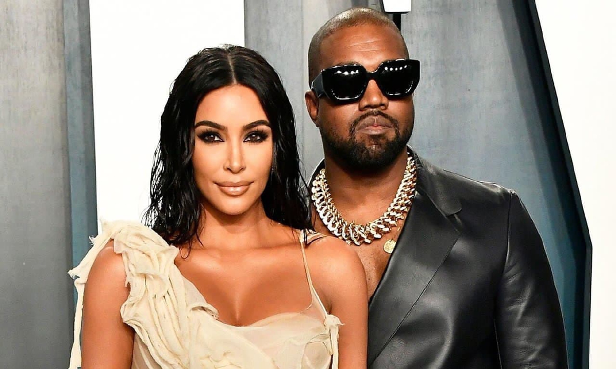 Kim Kardashian tetap sokong Kanye West.