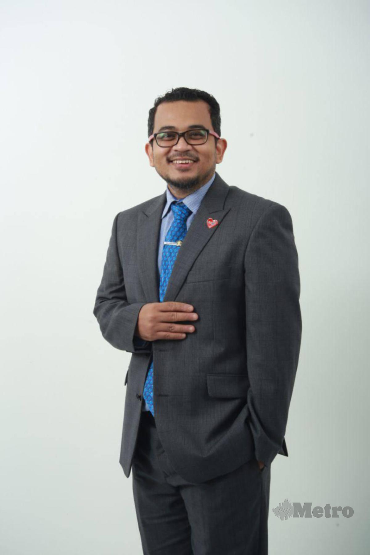 DR MOHD SHUKRY