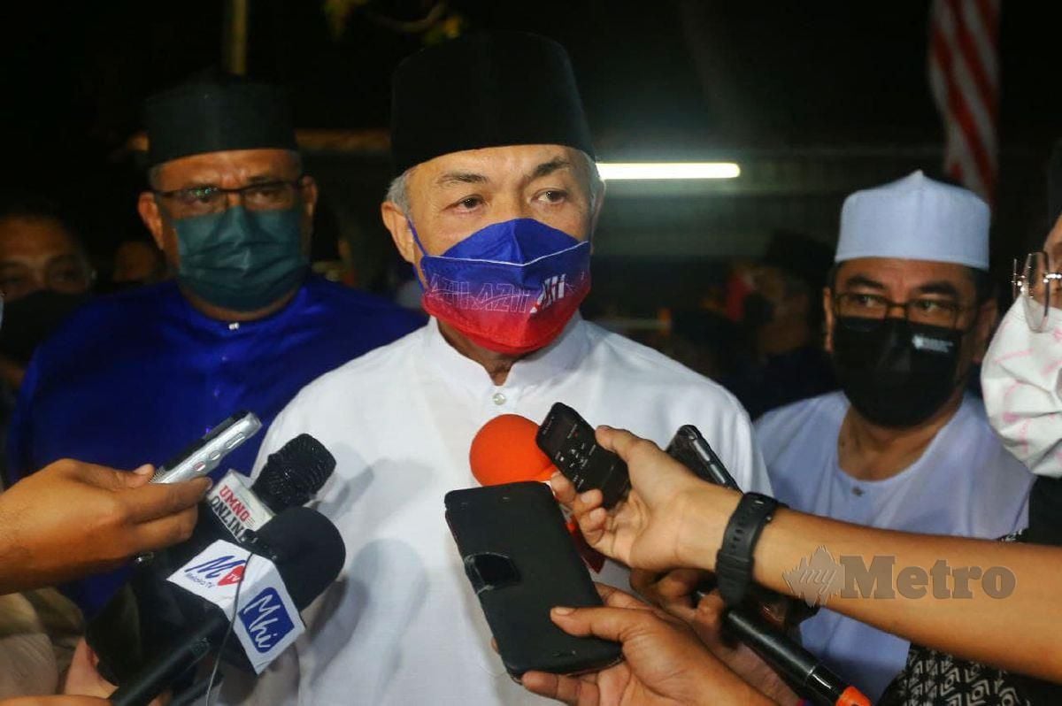 AHMAD Zahid ketika sidang media di Pejabat Umno Melaka. FOTO Syafeeq Ahmad