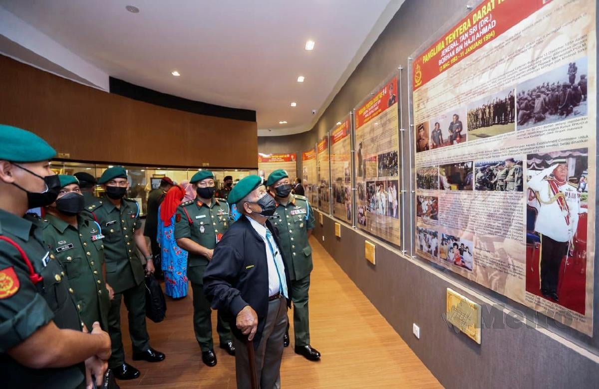 Perasmian Galeri Panglima Tentera Darat  di Muzium Tentera Darat. FOTO AZRUL EDHAM MOHD AMINUDDIN