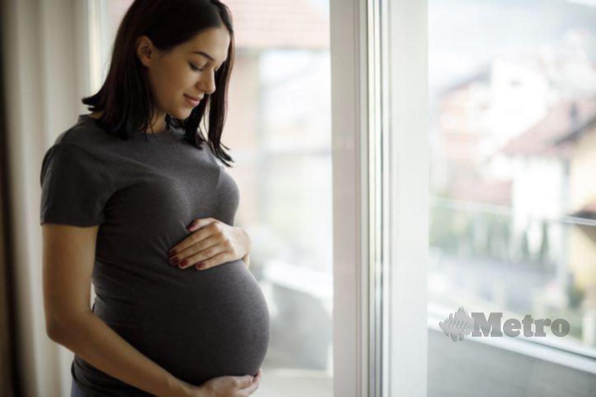 WANITA yang menghidapi PCOS atau endometriosis masih berpeluang untuk hamil secara semula jadi. 