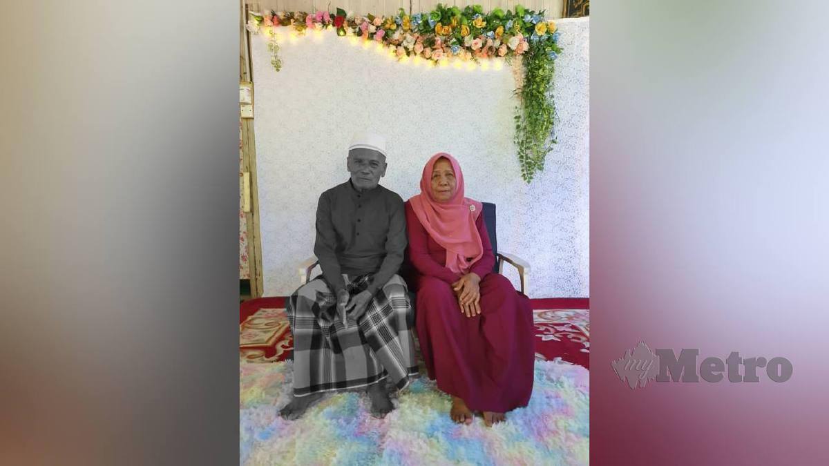 GAMBAR kenangan arwah SULAIMAN bersama isterinya ketika majlis pertunangan Norhafizatul Akmar, Aidiladha lalu. FOTO Ihsan Norhafizatul Akmar