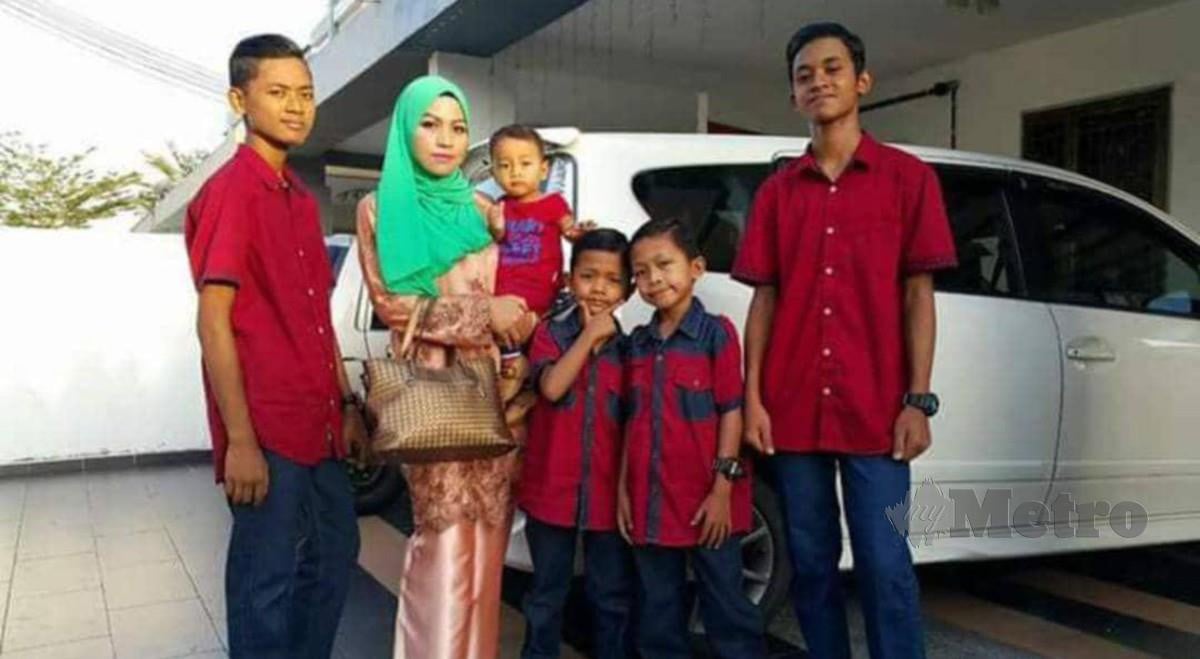 Nurain Dona Dameria Abdullah bersama anak-anaknya. FOTO Ihsan Nurain Dona Dameria Abdullah