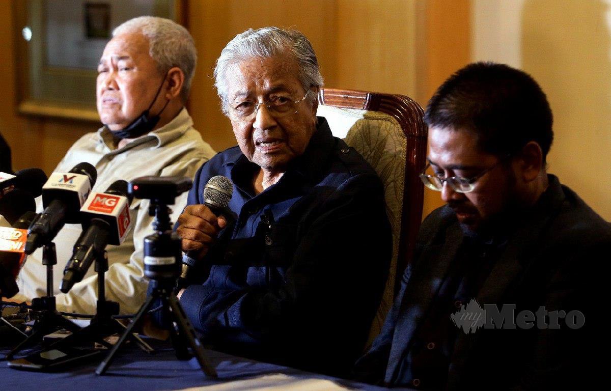 DR Mahathir ketika sidang media selepas mempengerusikan Mesyuarat GTA di Putrajaya. FOTO Mohd Fadli Hamzah