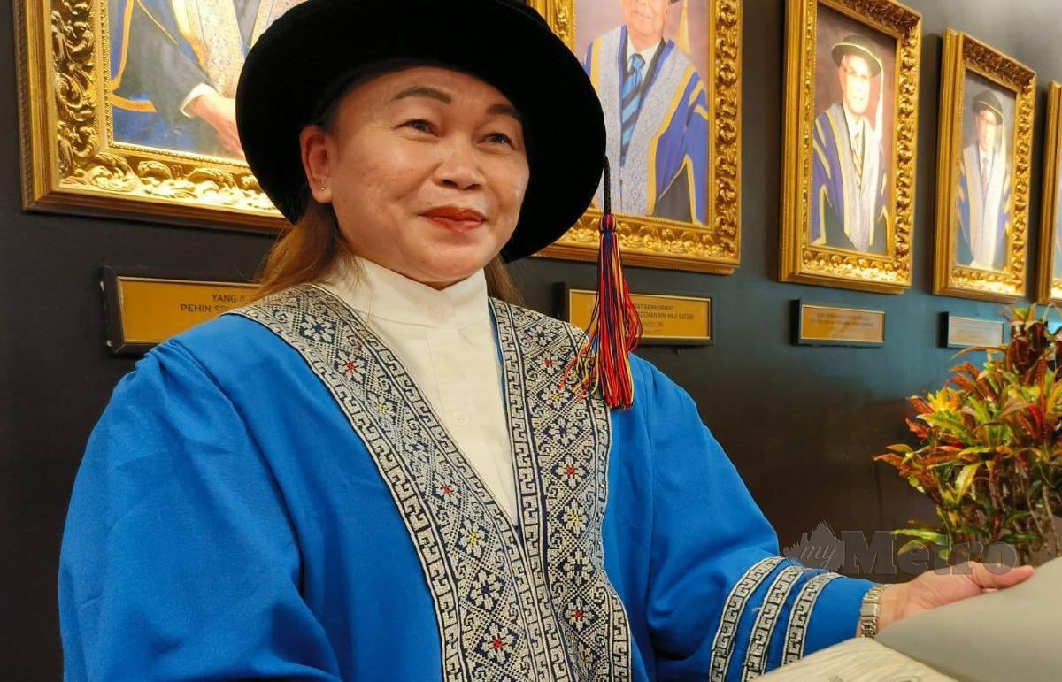Dr Amee Joan, antara 3,972 graduan pada Majlis Konvokesyen Ke-26 UNIMAS. FOTO MOHD ROJI KAWI