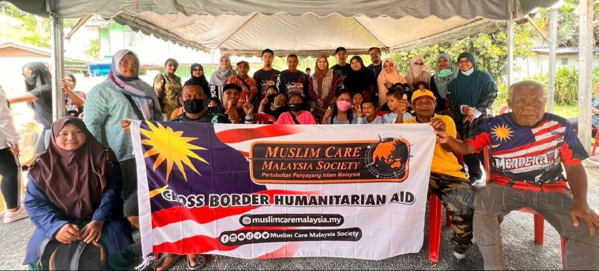 ANTARA usaha dilakukan MCM bersama Pejabat Kesihatan Daerah Hulu Langat dan sukarelawan UniKL dalam membantu Orang Asli Kampung Sungai Lalang baru, Hulu Langat