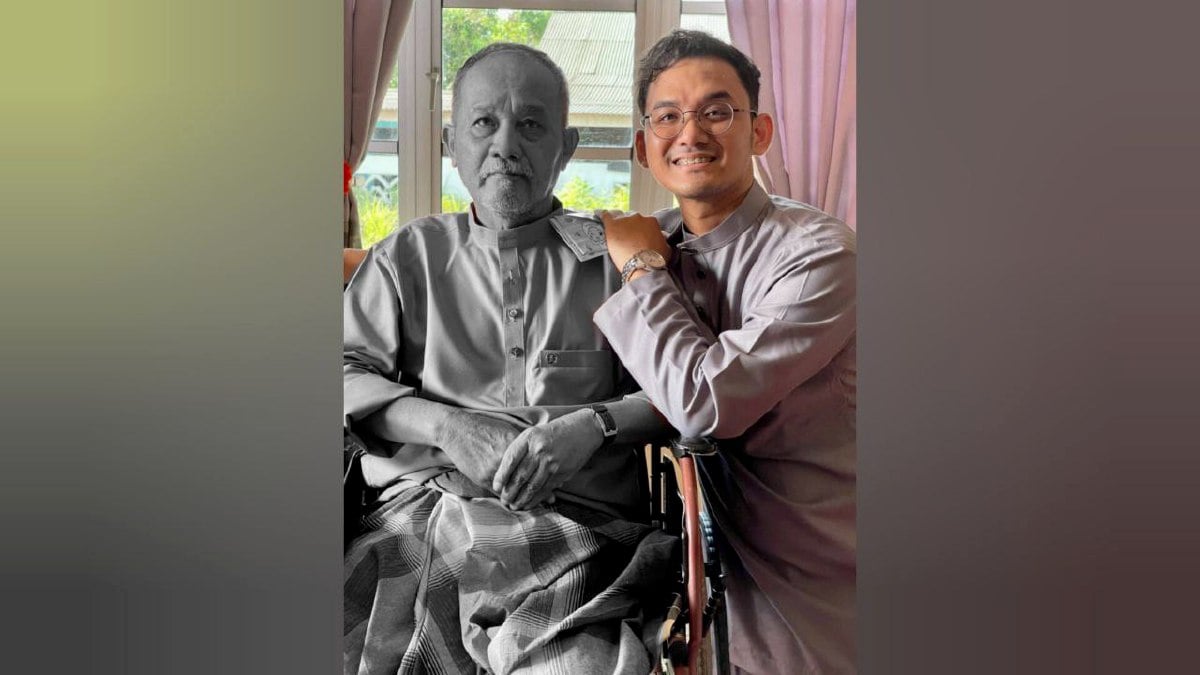 GAMBAR kenangan Mohd Amirul Ridzuan bersama arwah bapanya, Hasan. FOTO Ihsan Mohd Amirul Riduan Hasan