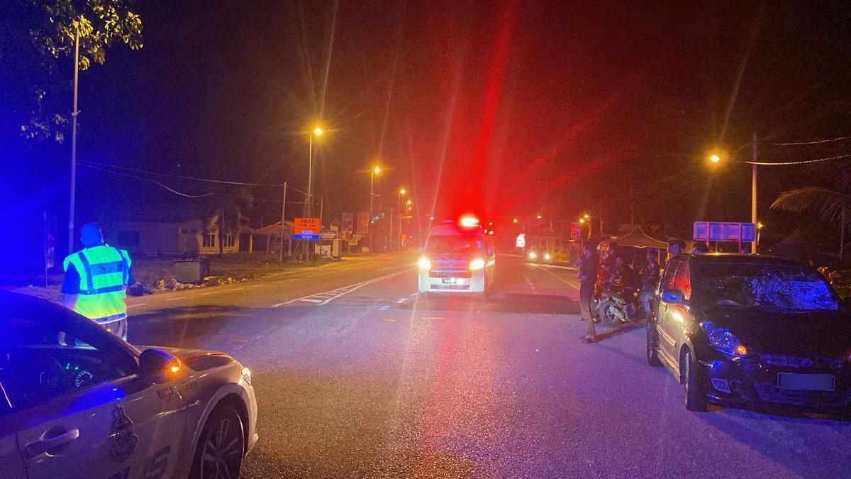 LOKASI kejadian pejalan kaki maut kemalangan di Kilometer 20 Jalan Kuala Terengganu-Kuantan. FOTO Ihsan PDRM