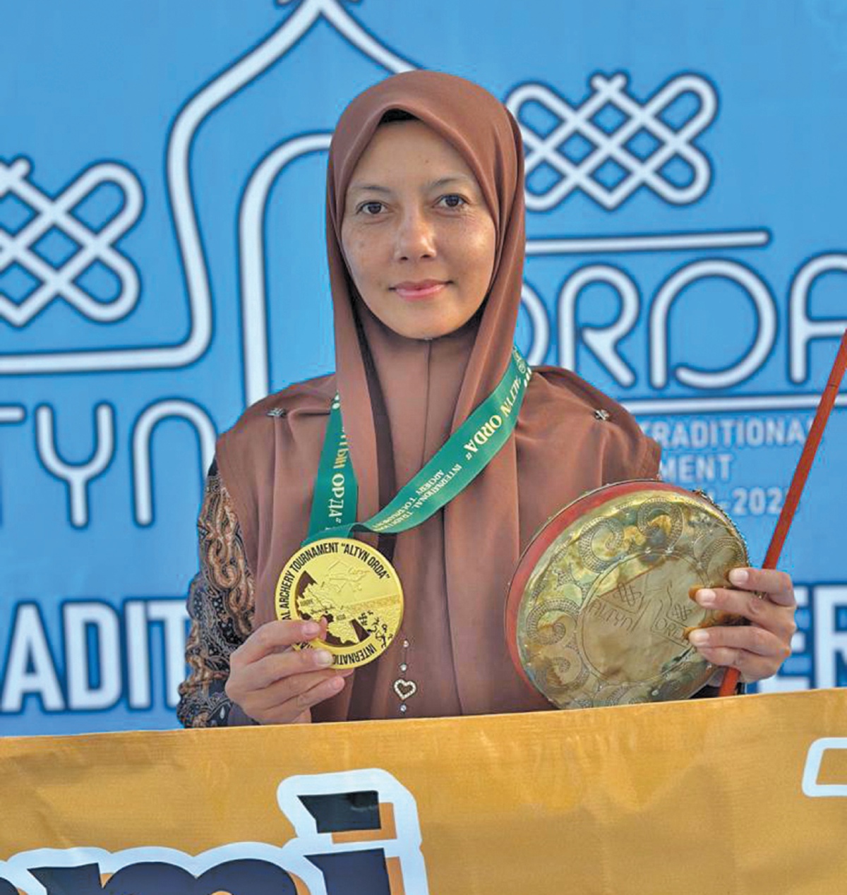 MEMENANGI emas di Kazakhstan bagi kategori ‘Zhamby Target’ pada April lalu.