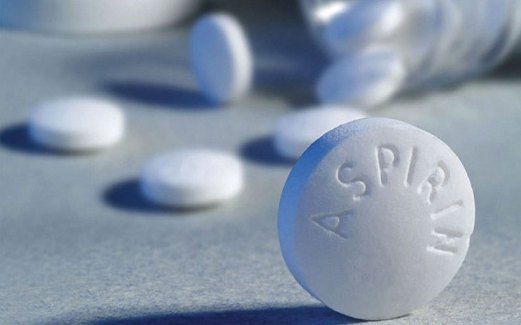 MESKIPUN harganya murah, aspirin berupaya mengurangkan pembentukan darah beku.