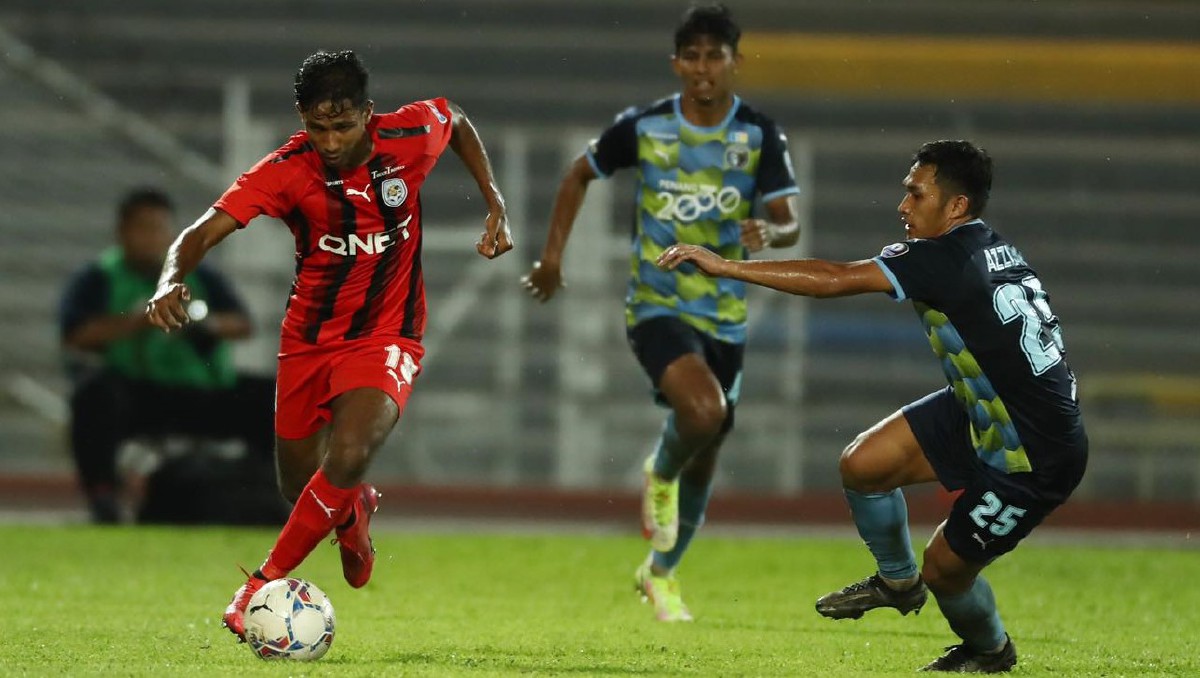 SKUAD PJ City FC tekad cipta kejutan ke atas JDT dalam aksi Liga Super di Stadium Sultan Ibrahim Iskandar Puteri, esok. FOTO Ihsan PJ City FC