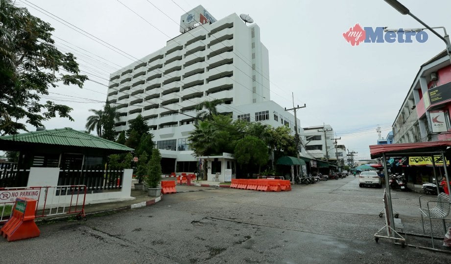 HOTEL yang menjadi tumpuan rakyat Malaysia berhibur kini semakin sepi. FOTO Syamsi Suhaimi