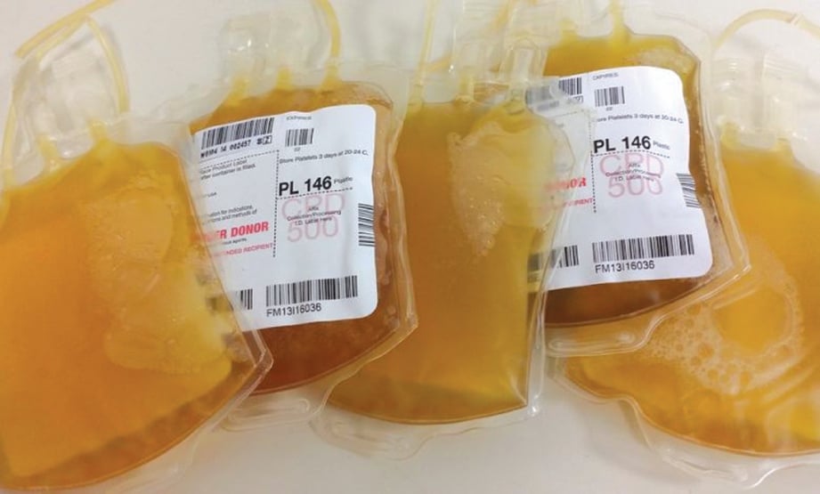 PLASMA darah berwarna kuning yang didermakan bekas pesakit Covid-19. - FOTO Google