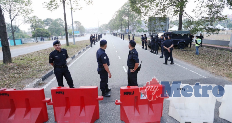 Terima Kasih Abang Polis Harian Metro