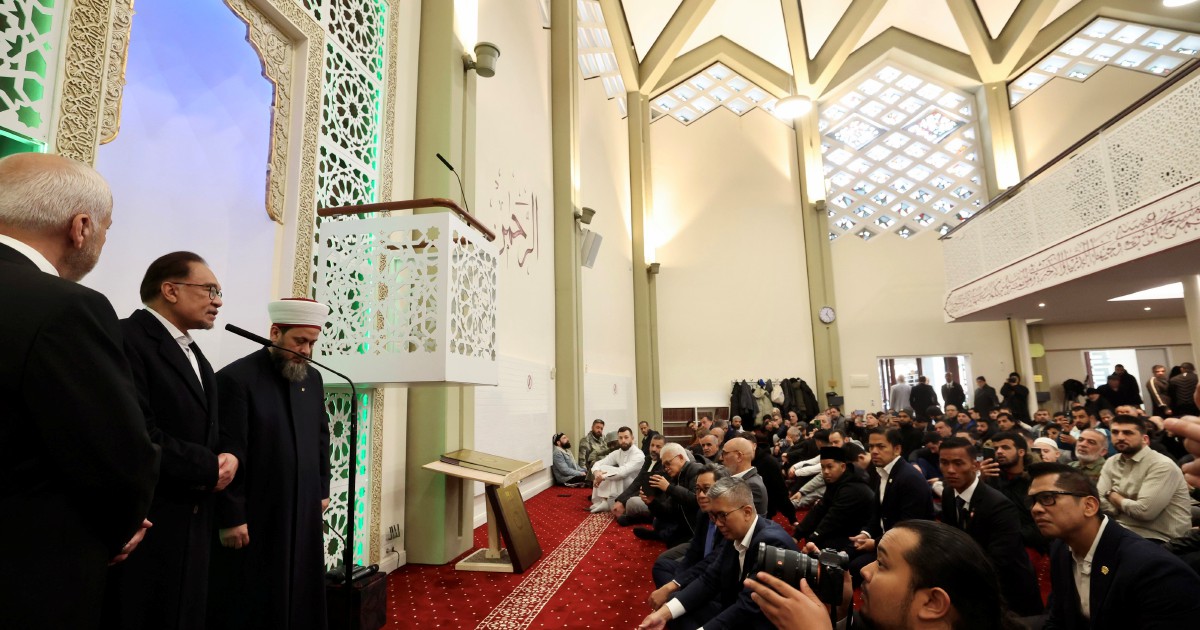 PM solat Jumaat di Masjid Al Nour Hamburg