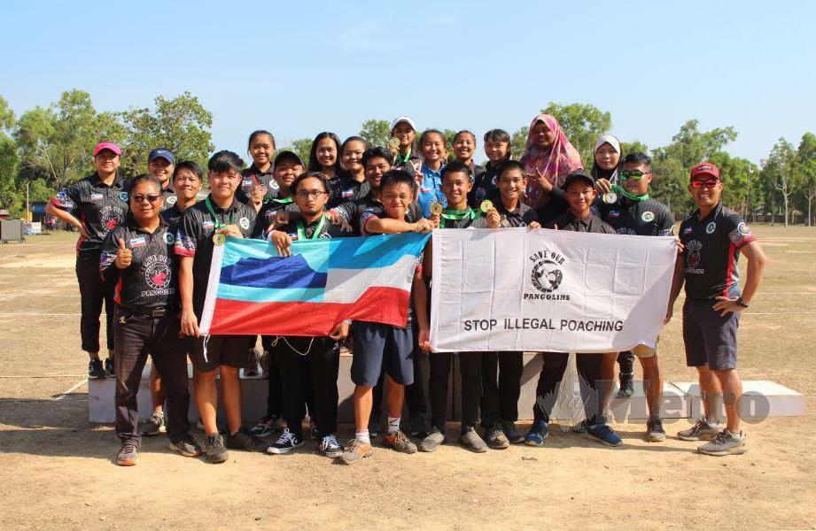 Kontinjen memanah Sabah cemerlang dalam Kejohanan Memanah Kebangsaan Siri 1 di Lapang Sasar Teluk Ketapang, semalam. FOTO Ihsan PMNT.