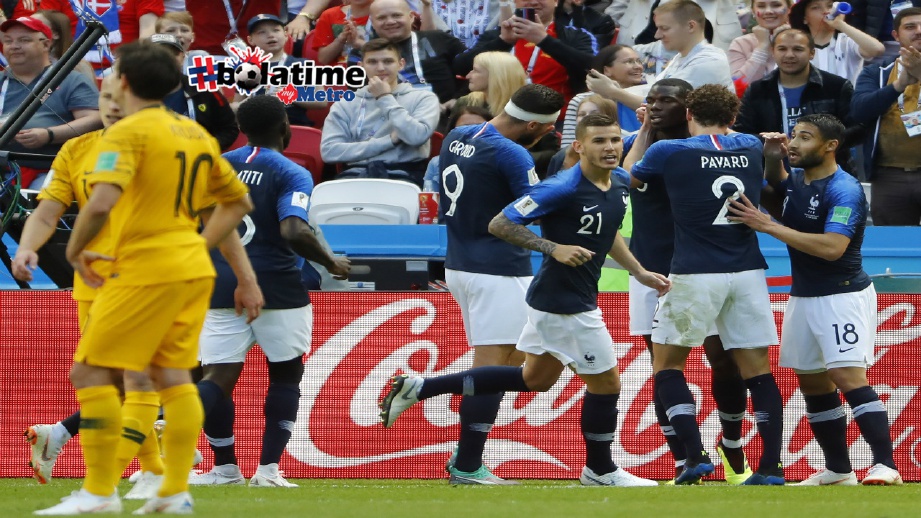 PEMAIN Perancis meraikan gol kedua oleh Pogba ketika menentang Australia dalam saingan Kumpulan C, hari ini. FOTO EPA