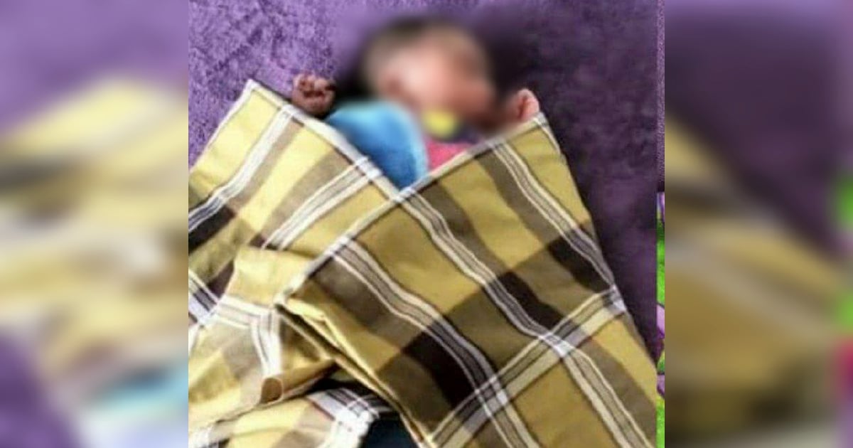 Bayi perempuan ditinggalkan di pintu masjid