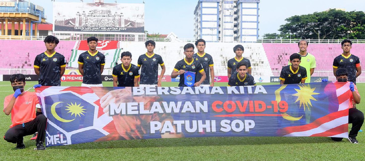 Barisan pemain skuad Projek FAM-MSN yang menewaskan Kelantan United FC pada aksi 29 Ogos lalu. FOTO KUFC.