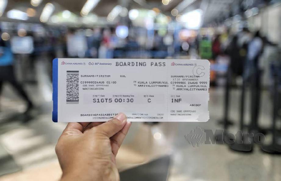 OPERASI di kaunter daftar masuk KLIA kembali pulih dengan tiket dapat dikeluarkan mengikut sistem biasa. FOTO Mohd Fadli Hamzah.