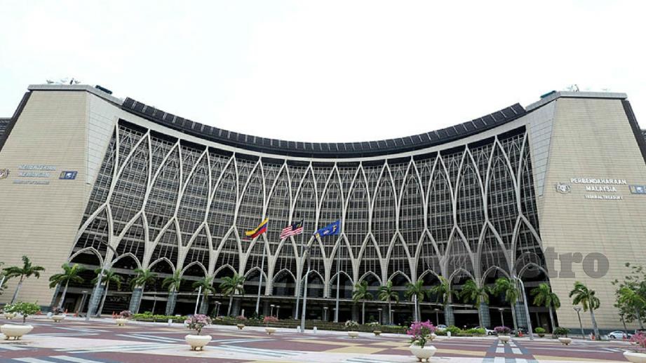 Lebih 90 agensi kerajaan dan 23 kementerian ‘membuka pintu’ 5 Oktober ini sempena Hari Terbuka Putrajaya. FOTO Arkib NSTP
