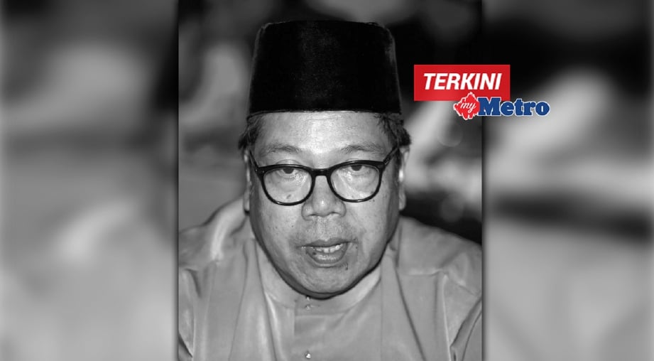 Datuk Seri Raja Ahmad Zainuddin meninggal dunia di  Hospital KPJ Ipoh, hari ini. - Foto Arkib NSTP