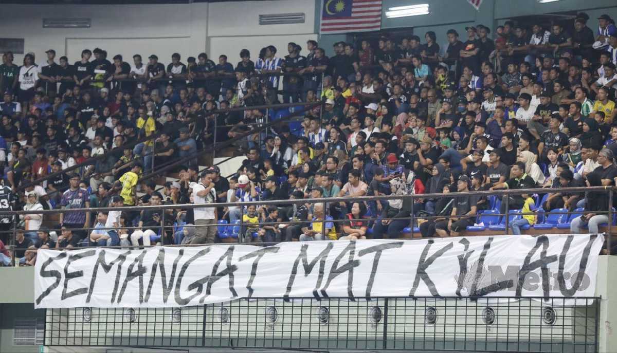 PENYOKONG Pahang Rangers dijangka memenuhi Stadium Malawati, Shah Alam untuk aksi final Piala Futsal Malaysia menentang JDT, Ahad ini. FOTO MOHD RAFI MAMAT