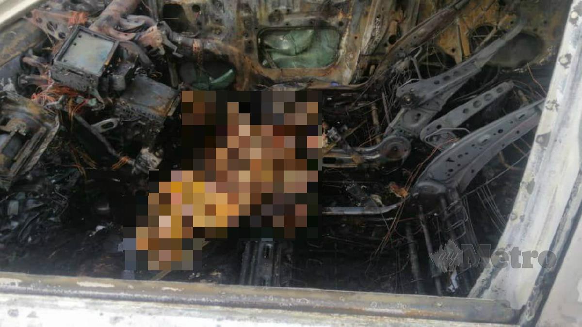 PEMANDU SUV rentung dalam kenderaannya yang terbakar berhampiran Stesen LRT Kota Warisan. FOTO ihsan Bomba