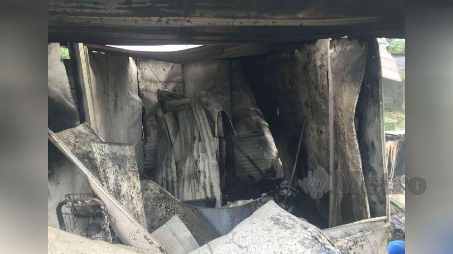 KEADAAN bangsal yang terbakar di mana mayat dua lelaki ditemui. FOTO ihsan bomba