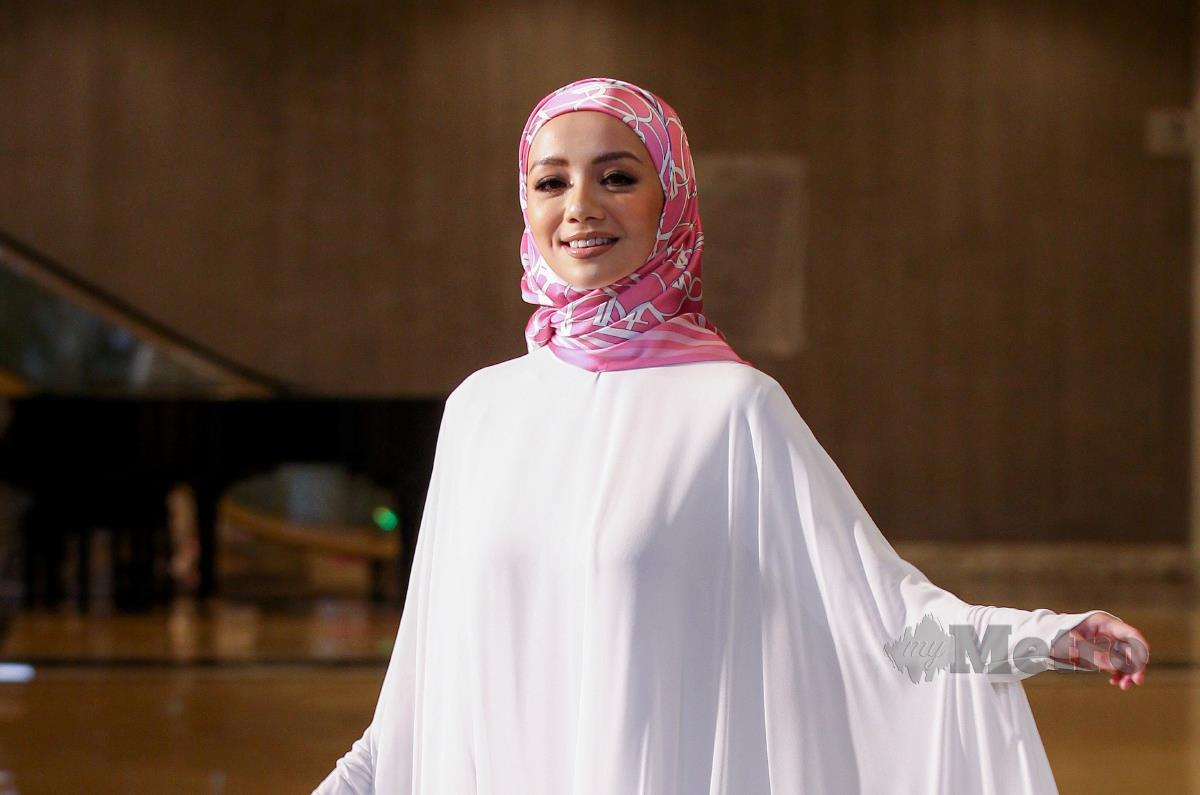 Mira Filzah hadir ketika Program Rizman Ruzaini Empire di Hotel Shangri-La Kuala Lumpur. FOTO AZIAH AZMEE