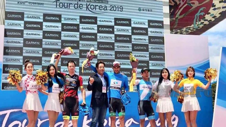 Barisan pelumba selepas berakhir saingan Tour de Korea. FOTO FB TSG