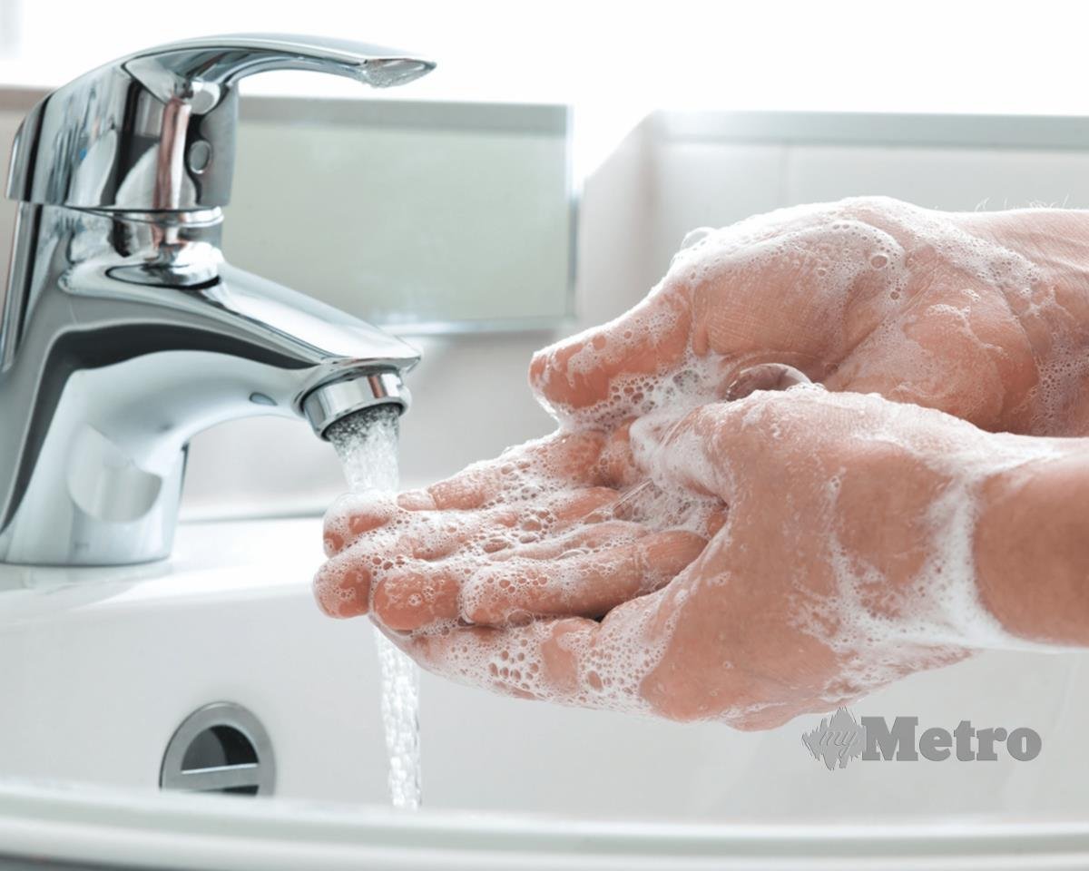 AMALKAN kebersihan dengan kerap membasuh tangan.