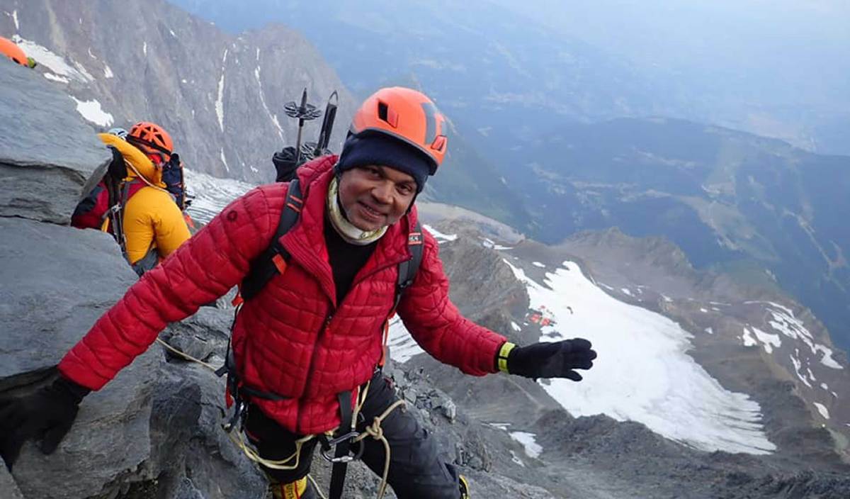 ANTARA foto kenangan RJ Nagarajan sepanjang aktiviti mendaki gunung. FOTO Facebook RJ Nagarajan