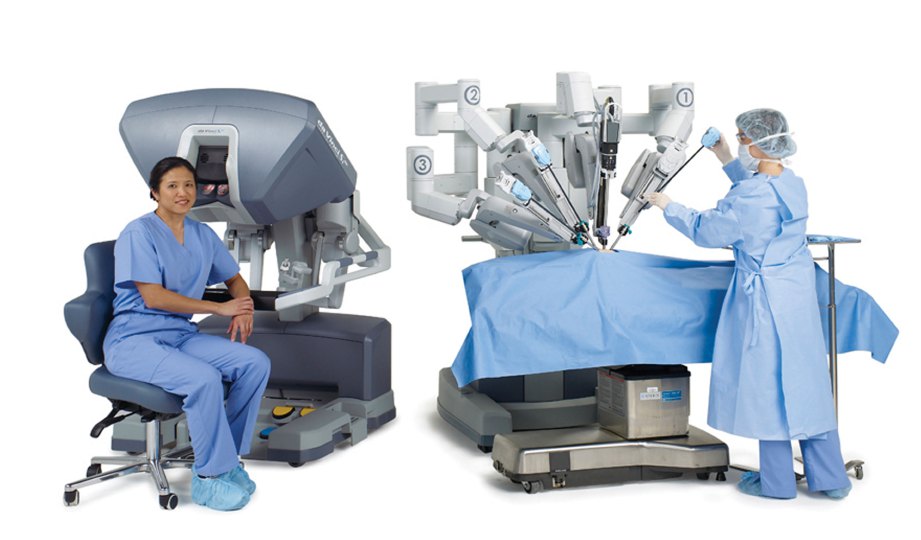 SISTEM robotik dalam pembedahan ginekologi lebih cekap.