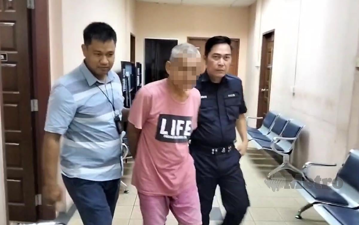 MOIN (tengah) dihukum penjara 15 tahun dan 10 kali sebatan atas kesalahan merogol anak saudara OKU (lembam). FOTO Abdul Rahemang Taiming
