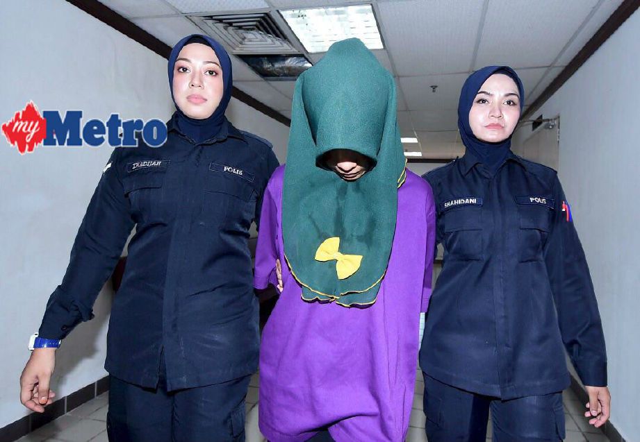Nor Hasmidah mengaku tidak bersalah di Mahkamah Sesyen Kuala Terengganu kerana merompak rantai leher jirannya. FOTO Syafiq Ambak