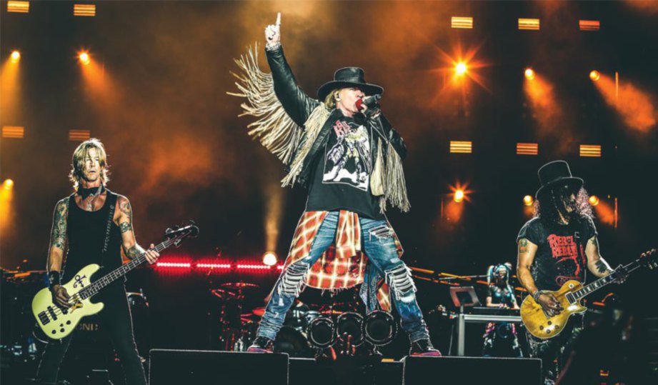 TIGA anggota asal ini menjadi tarikan utama peminat Guns N’ Roses.