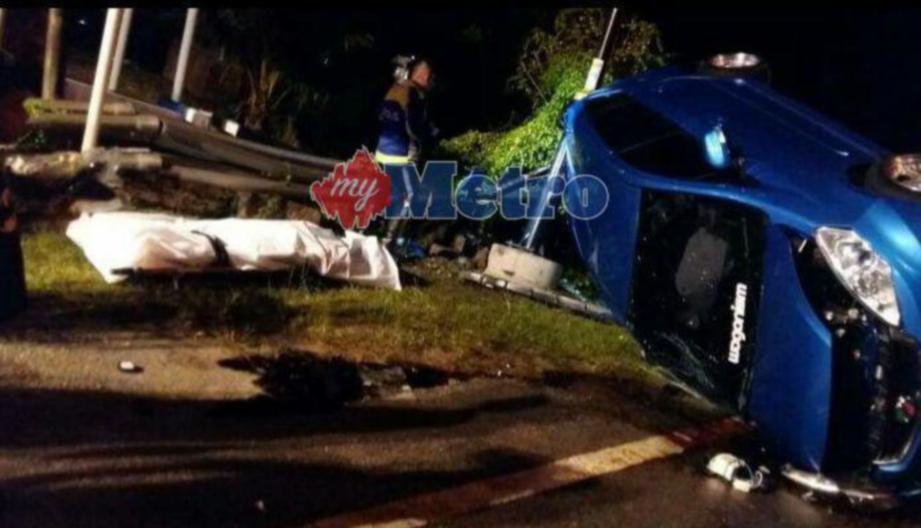 Kemalangan mengorbankan pemuda berusia 20 tahun di Kilometer 63.8, Jalan Johor Bahru-Bandar Pontian, Johor awal pagi hari ini. FOTO FB JB Traffic Report