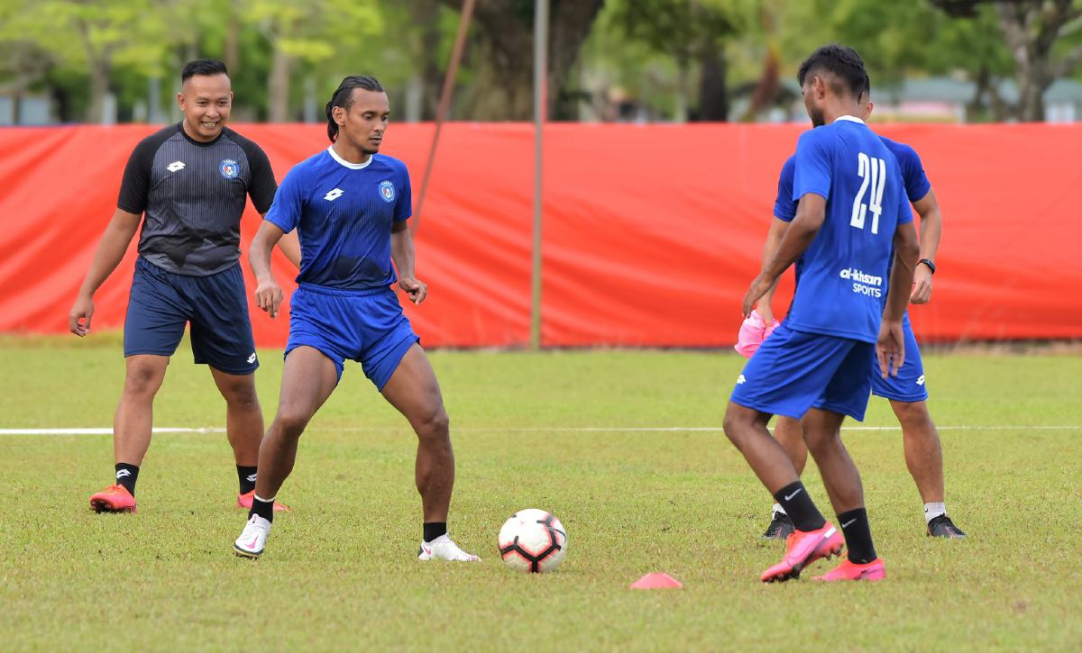 BARISAN pemain Sabah FC terus giat jalani latihan. FOTO FB Sabah Football Association