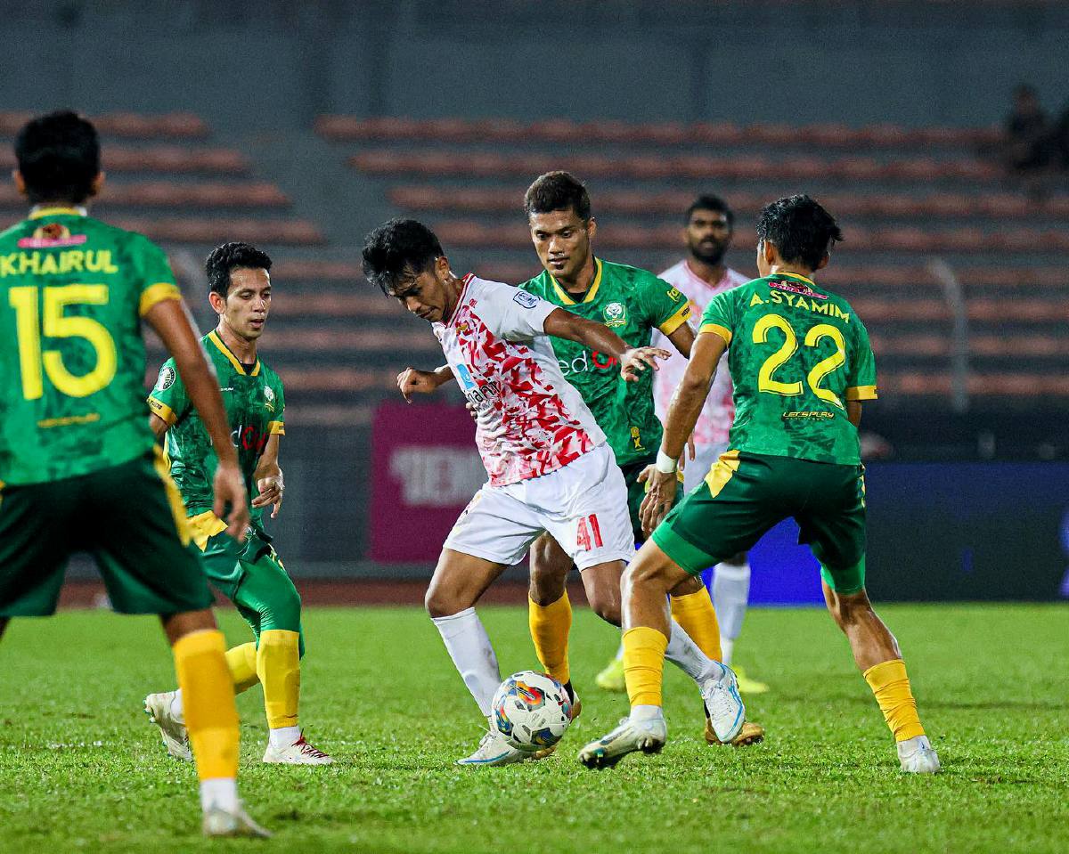 ANTARA aksi Sabah FC menentang Kelantan United. FOTO KL CIty