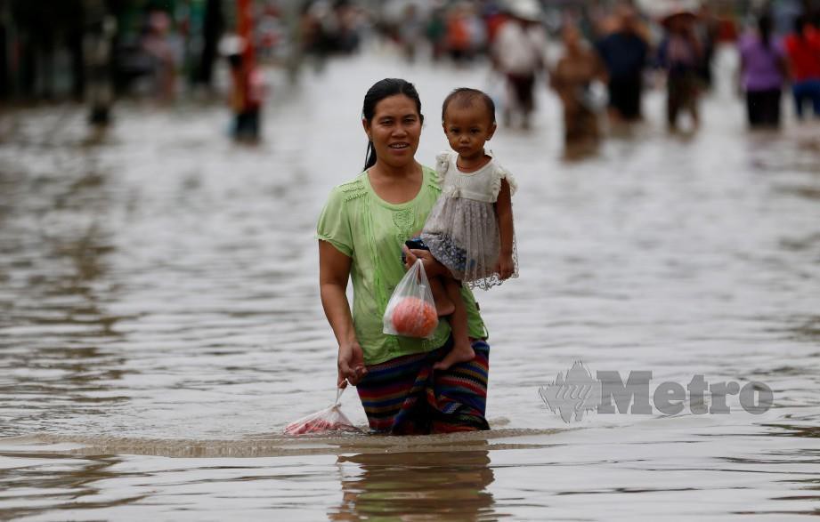 KEADAAN banjir di Mawlamyine, Myanmar. -Foto EPA