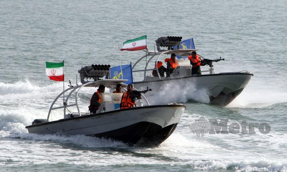 IRGC rampas sebuah lagi kapal tangki asing. -Foto AFP