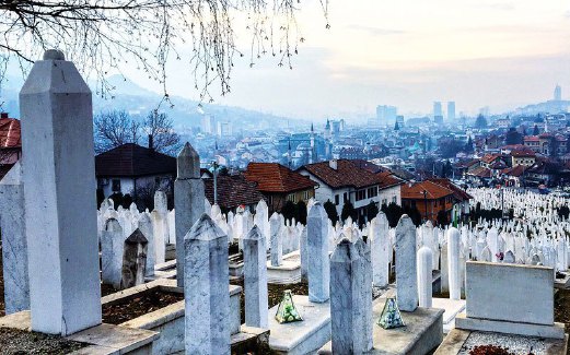 TANAH Perkuburan Kovaci yang menempatkan pusara askar Islam Bosnia yang terkorban dalam peperangan 1992-1995.