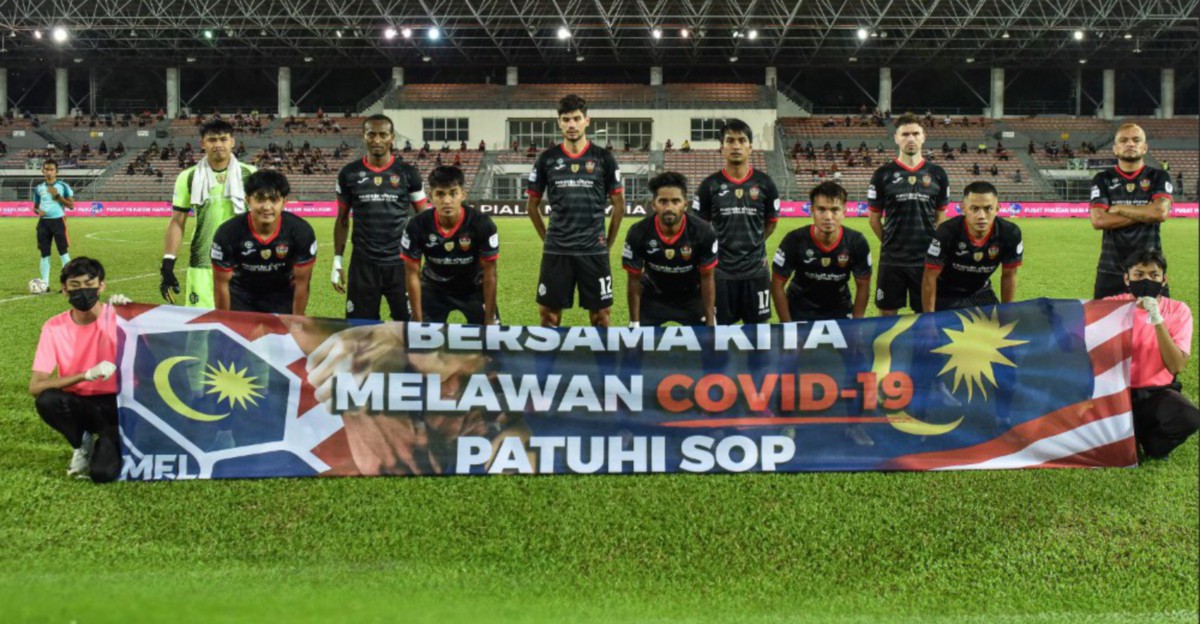 Pemain Sarawak United beraksi dalam saingan Liga M. FOTO Sarawak United