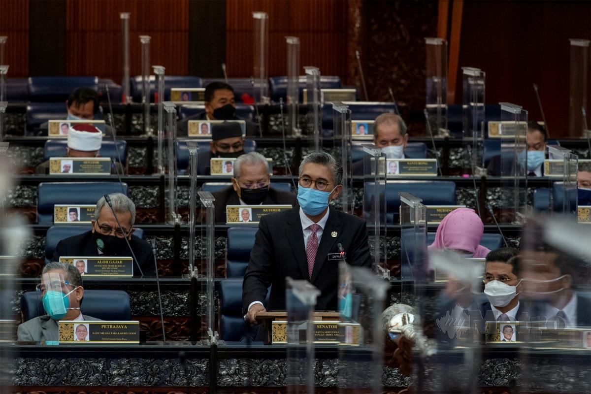 Zafrul Tengku Abdul Aziz pada Mesyuarat Khas Penggal Ketiga, Majlis Parlimen Keempat Belas di Parlimen hari ini. FOTO BERNAMA