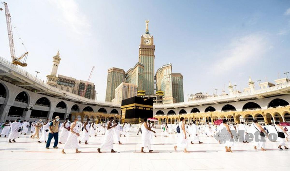 10,000 jemaah antarabangsa menjadi kumpulan pertama yang tiba di Arab Saudi. FOTO IHSAN Arab News