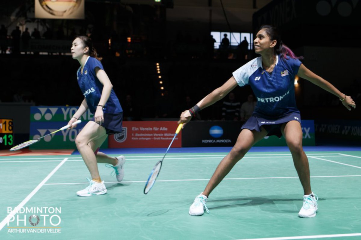 PEARLY (kiri) dan Thinaah gagal teruskan kemaraan. FOTO Badminton Photo