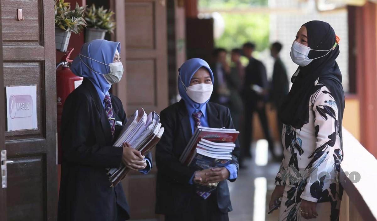 SERAMAI 145,976 pelajar di Terengganu akan memulakan sesi persekolahan secara bersemuka pada 8 November depan. FOTO Arkib NSTP