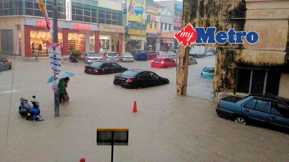 Kawasan sekitar Bandar Seremban yang dilanda banjir kilat. FOTO Khairul Najib Asarulah Khan